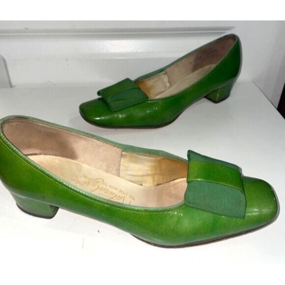 Naturalizer Vintage Women’s Green Bow Pumps size 6AA with Box - Picture 11 of 11